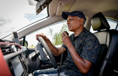 ޕްރޮޑިއުސަރު މުޖޫއަކީ މިހާރު ގަދަ ޓެކްސީ ޑްރައިވަރެއް!