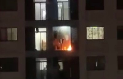 ހިޔާ ފްލެޓެއްގެ ބެލްކަނީގައި ރޯވެ ގެއްލުންވެއްޖެ