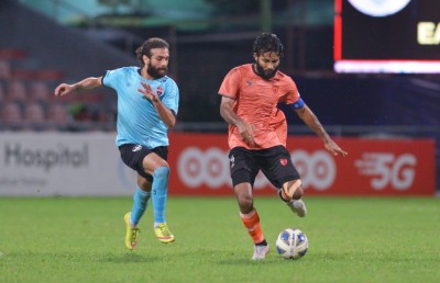 ޓީސީ ބަލިކޮށް އީގަލްސް އެއްވަނަ އަށް