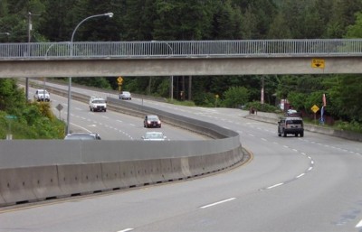 ހައިވޭގެ ޑިވައިޑާތައް ކޮންކްރީޓުން، އާންމުންގެ ހިޔާލު ތަފާތު!