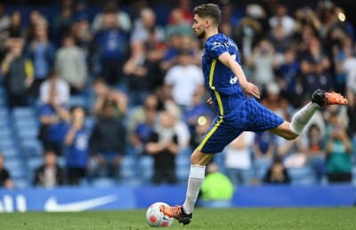 ފަހު މިނިޓުގައި ވެސްޓް ހޭމް ބަލިކޮށް ޗެލްސީ ހިންދެމިލައިފި