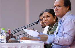 ޑީޑީގެ ތަހުގީގު: ބޮޮޑު ތުހުމަތުތަކެއް، ހޫނު ބަހުސްތަކެއް!