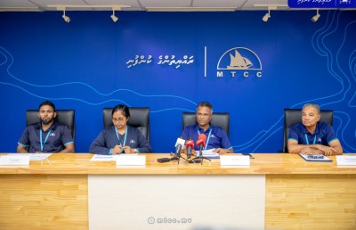 ޑްރެޖަރާއި ބަހަށް އެމްޓީސީސީން މުވައްޒަފުން ތަމްރީންކުރަނީ