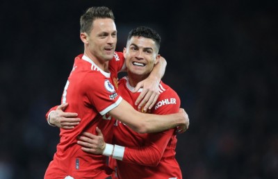 ލީގުގައި ޗެލްސީ ކޮޅަށް ރޮނާލްޑޯ ޖެހި ފުރަތަމަ ލަނޑުން ޔުނައިޓެޑަށް ޕޮއިންޓެއް