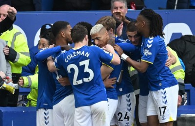 ރެލިގޭޝަނުގައި އޮތް އެވަޓަން އިން ޗެލްސީ ބަލިކޮށްފި