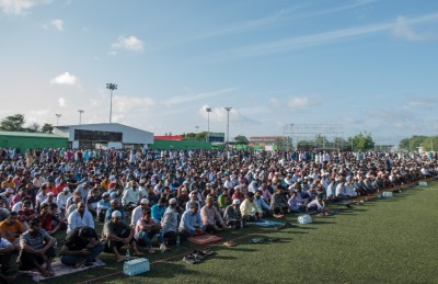 ދެ އަހަރަށްފަހު ބޮޑު ޖަމާއަތުގައި އީދު ނަމާދުކޮށްފި