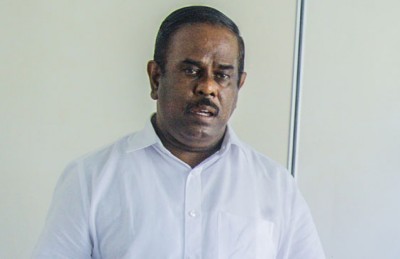 ލަންކާގެ ހަމަނުޖެހުމުގައި މެންބަރަކު އަވަހާރަވެއްޖެ، ތަންތަނުގައި ހުޅުޖަހަނީ