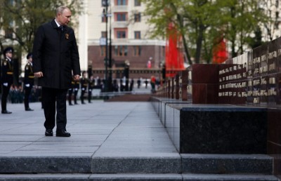 ޔޫކްރޭނަށް އަރަންޖެހުނީ، ހުޅަނގުން ރަޝިޔާ އަށް ނުރައްކާކުރާތީ: ޕުޓިން