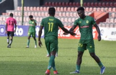 ޔޫވީގެ މައްޗަށް ތަފާތުބޮޑުކޮށް މޮޅުވެ މާޒިޔާއިން މަގާމު ދަމަހައްޓައިފި