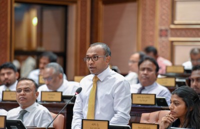 ތަރައްގީގެ ނަމުގައި ތަރިކަ ނެތިކޮށްލަން ޔާމީން އުޅުއްވި: ހަސަން