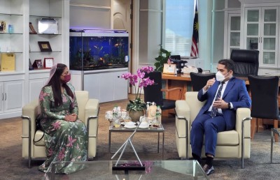 ވޮކޭޝަނަލް ތައުލީމު ފުޅާކުރަން މެލޭޝިއާގެ އެޑިއުކޭޝަން މިނިސްޓަރާއެކު މަޝްވަރާކޮށްފި