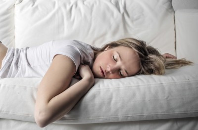 ހަމަ ނިދި ލިބޭ ނަމަ އުރަމަތީ ކެންސަރުގެ ނުރައްކާ ކުޑަވޭ