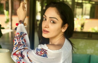 ޓީ ސީރީޒްގެ ބާނީގެ ހަގު އަންހެން ދަރިފުޅު ކުޝާލީ ކުމާރު ބޮލީވުޑަށް