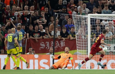 މޮރީނިއޯއާ އެކު ރޯމާ އިން ޔޫރަޕުގެ ފުރަތަމަ ތަށި ހޯދައިފި