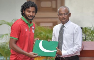 އައިއޯއައިޖީ: ރާއްޖޭގެ ދިދަ އުފުލުމުގެ ޝަރަފް ޒަބީރަށް