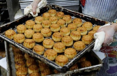 ހޮންކޮންގު މުޒާހަރާ އަށް ބޭކަރީއަކުން ތަފާތު ގޮތަކަށް ހިތްވަރުދެނީ