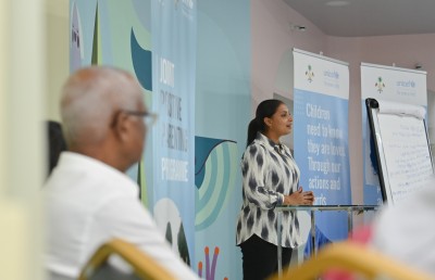 އުފަން ދަރިއެއް ނެތް، އެކަމަކު މިއީ 95،000 ކުދިންގެ މަންމައެއް: މިނިސްޓަރު