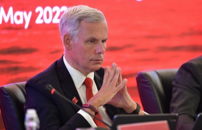 ބީއެމްއެލްގެ ސީއީއޯ މަގާމުން ވަކިވެވަޑައިގަންނަވަނީ