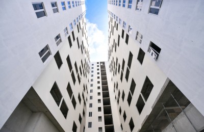 ފުލުހުންގެ ފްލެޓްތައް އެއްބަސްވި މުއްދަތަށް ވުރެ ދެ މަސް ލަސްވާނެ: ސަރުކާރު