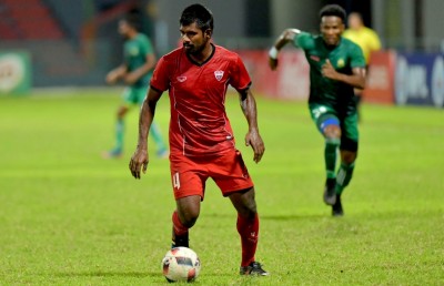 މާޒިޔާ ދޫކޮށް އުމޭރު ވެލެންސިއާ އަށް