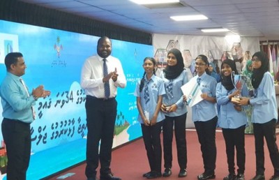 ވާހަކަ ދެއްކުމުގެ މުބާރާތުގެ ރަން ވަނަތައް ޖަމާލުއްދީން ސްކޫލަށް