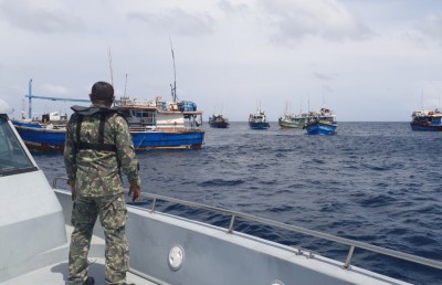 ރާއްޖޭގެ ކަނޑުގައި މަސްވެރިކަން ކުރަމުން ދިޔަ ލަންކާގެ މަސްބޯޓެއް އަތުލައިގެންފި