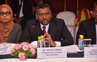 އިކޮނޮމިކް މިނިސްޓަރު އިންޑިޔާ އަށް ވަޑައިގެންފި