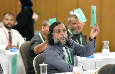 ވިކްޓަރީގެ ސަސްޕެންޝަން އުވާލައިފި، ނިއުއާ މެދު ގޮތް ނިންމުން އެކްސްކޯ އަށް