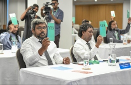 ވިކްޓަރީގެ ސަސްޕެންޝަން އުވާލައިފި، ނިއުއާ މެދު ގޮތް ނިންމުން އެކްސްކޯ އަށް