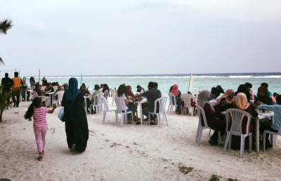 ހުޅުމާލެ ބީޗު ކެފޭތައް ނެގުން ނޫން ގޮތެއް ނެތް، ބޭނުން ކުރެވޭ މިންގަނޑެއް ހަދާނަން: އެޗްޑީސީ