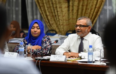 ޝަހީބާއި ޒައިނާ ވަކިކުރަން ކޮމިޓީން ނިންމައިފި