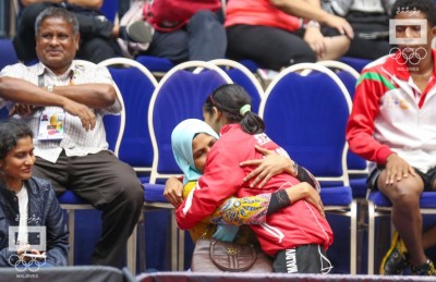 ދީމާ: މަންމަ އާއި ބައްޕަގެ ގުރުބާނީގެ އަގު ރަނުން!