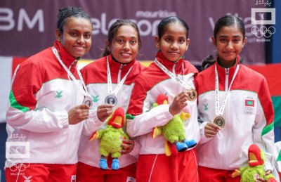 އައިއޯއައިޖީ: ރަނާއި ރިހިން ޖަރީވެ އަންހެން ޓީޓީ ތާރީހުގެ ތެރެއަށް