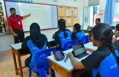 ހަމައެކަނި ހިތުދަސްކުރުން ހުއްޓާލަން ވެއްޖެ!