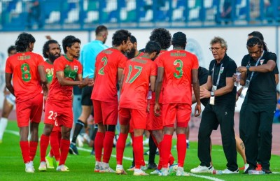 ބައެއް ކުޅުންތެރިންނަށް ކްލަބްގައި ކުޅެން ނުލިބޭ، އެއީ މައްސަލައެއް: މޮރިއޭރޯ