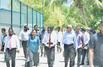ފެހެންދު އަށް ރައީސަކު މި ވަޑައިގަތީ 40 އަހަރު ފަހުން!