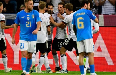 ސަޕޯޓަރުން ކުރިމަތީގައި އިނގިރޭސީން ލަދުގަންނަވާލައިފި، އިޓަލީ ކޮޅަށް ޖަރުމަނުން ފަސް ލަނޑު