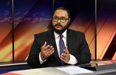 ޕްރެޒެންޓަރު ހަމީދު ވީޓީވީން ވަކިވެއްޖެ