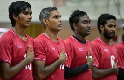 15 އަހަރަށް ފަހު ލޯންގޭ ގައުމީ ޓީމާ ދުރަށް