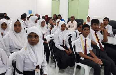 އައްޑޫ ހައި ސްކޫލުގެ 200 ދަރިވަރުންގެ ވަފުދެއް ހަމަދު ސްކޫލަށް!