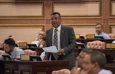 ފެބްރުއަރީ 7 އާ ގުޅިގެން ފުލުހުންތަކެއް ވަޒީފާ އިން ވަކިކުރި: އިމްރާން