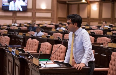 މޫސުމީ ބަދަލުތަކަށް ހައްލެއް ނުލިބޭތީ މަޖިލިހަށް ގަރާރެއް