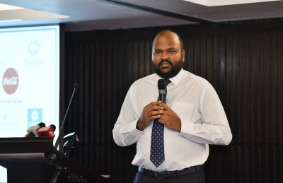 ޓޫރިޒަމް ދުވަސް ފާހަގަކުރަން ދުނިޔޭގެ ރެކޯޑެއް ހަދަނީ