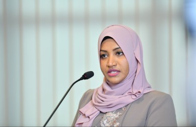 ރައްޔިތުން އަޅުގަނޑު ބަލައިގެންފި: އައިޝާ