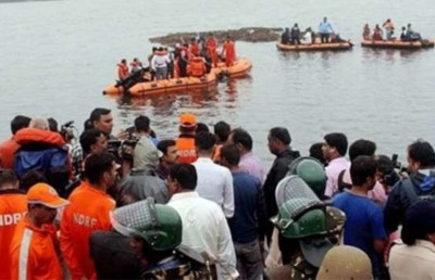 އިންޑިއާގައި ބޯޓެއް ފެތިގެން 39 މީހުން ގެއްލިއްޖެ