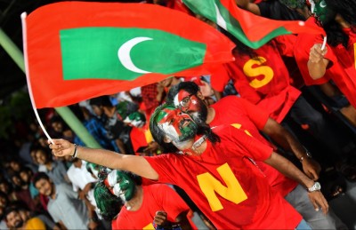 ފުޓްބޯޅަ ކްލަބްތައް ބިކަވުން: ނުރައްކަލުގެ ރަނގަބީލެއް!