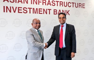 އޭޝިއަން އިންފްރާސްޓްރަކްޗާ ބޭންކާ ރާއްޖެ އިން ގުޅުން ބަދަހިކުރަން މަޝްވަރާކޮށްފި