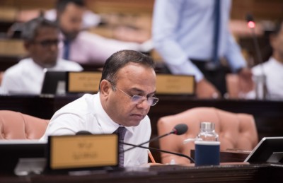 މާލޭގެ މީހުން ހާލުގައި ޖެހޭ ތަން ބަލަން ތިބެވޭކަށް ނެތް: އަނދުން ހުސެއިން