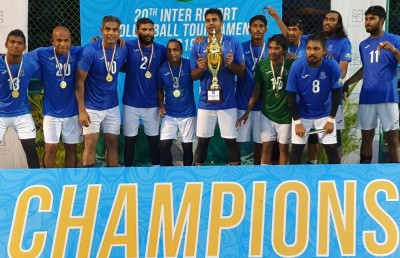 ޒޯން އެކެއްގެ ޗެމްޕިއަންކަން ބަނޑޮހަށް