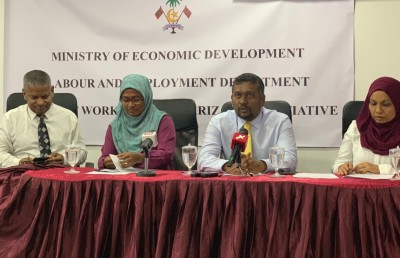 ބިދޭސީންގެ މައްސަލަ ހައްލު ނުވެއްޖެނަމަ އިސްތިއުފާ ދޭނަން: ފައްޔާޒު